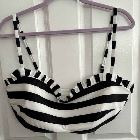 Sugar Thrillz Make My Debut Striped Ruffle Bikini Set - Black/White Barbiecore - Picture 6 of 12